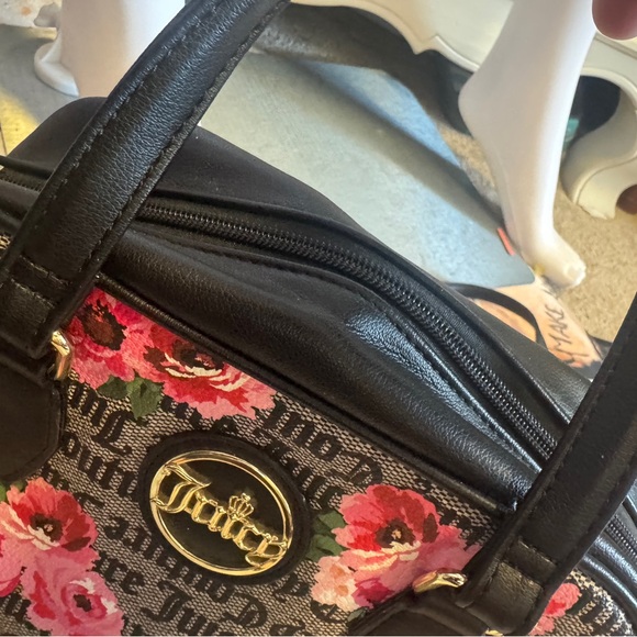 Juicy couture black gray with flowers purse/ handbag - Picture 14 of 16